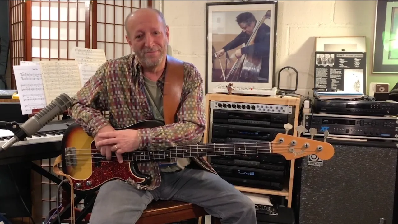 Zeitgenössische Grooves für E-Bass