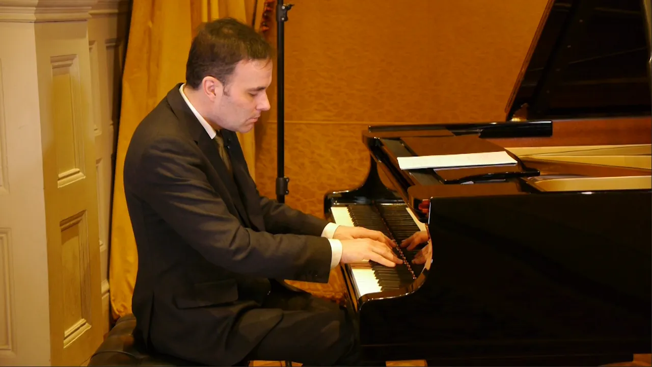 Apprends et prends plaisir au piano : une méthode fast track pour débutants et pianistes qui reprennent