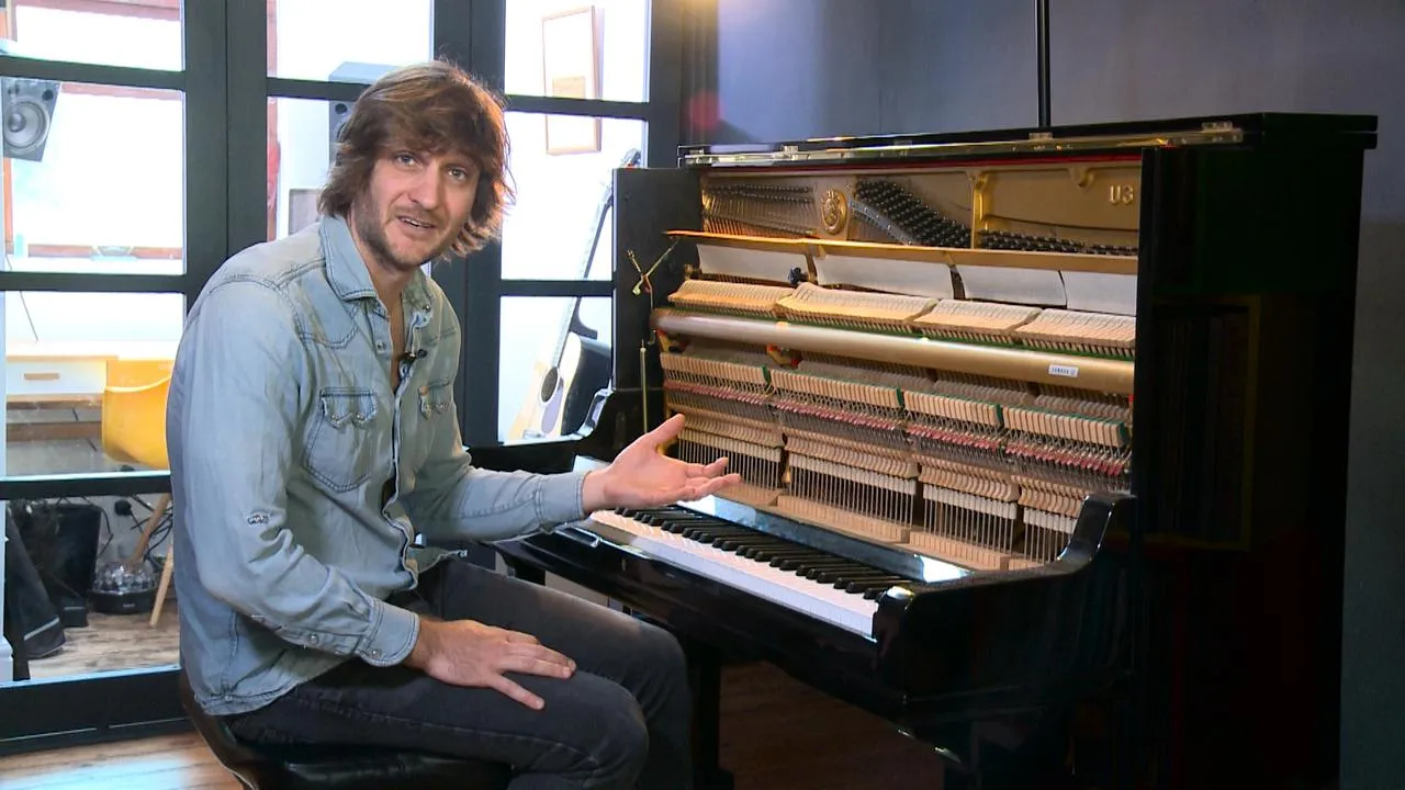 Spiel authentisches Boogie-Woogie-Piano