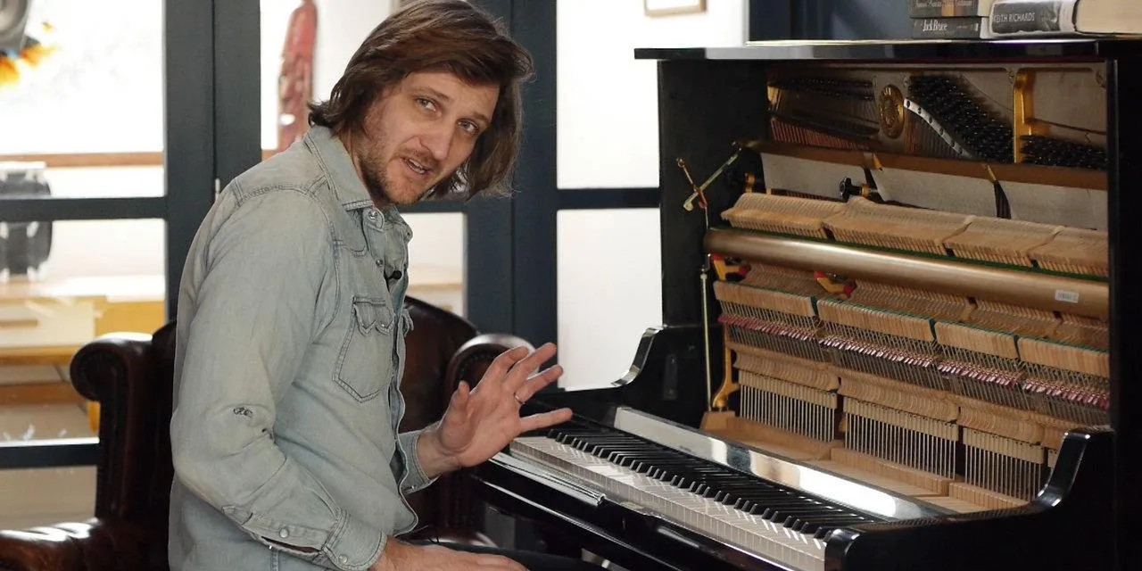 Spiele authentisches Slow-Blues-Piano