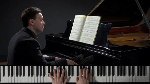 Artikulation und enharmonische Modulation zwischen Des und Cis