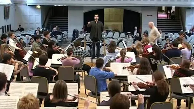 Allegro Con Brio - Bernard Haitnik gives his anaklysis and feedback to Michael Young