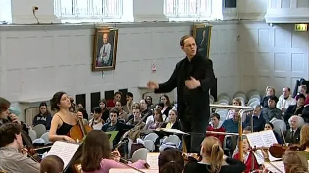 Allegro Con Brio - Bernard Haitnik ofrece su análisis y sus comentarios a Timothy Henty
