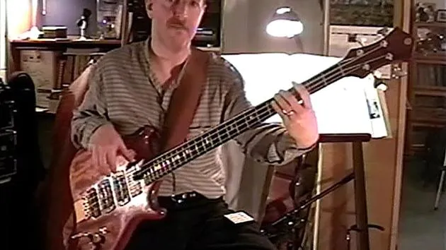 Repaso de las articulaciones combinadas en líneas de blues, en do y do menor