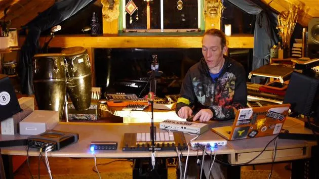 Comment contrôler le TR-09 avec Ableton Live et Push 2