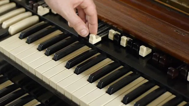 Bedienung der C3 Hammond