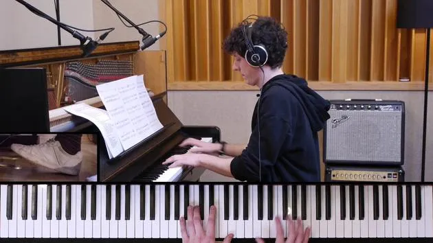 Funkometer, Kit Morgan (Performance)