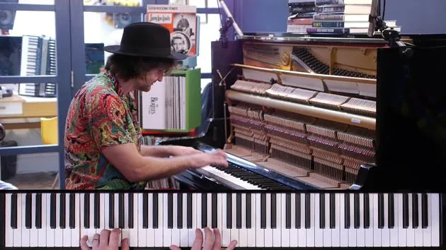 How to play the intro