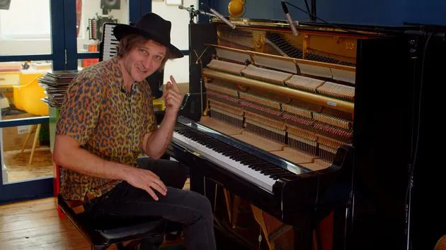 Pinetop's Boogie Woogie (Pinetop Smith) - interprétation au piano par Paddy Milner