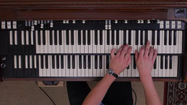 The Funk Brothers - How Sweet It Is (performance - keyboard view)