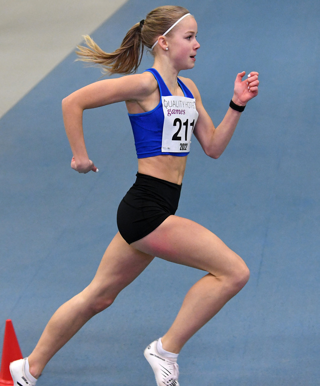 Elenie carlsson 8433