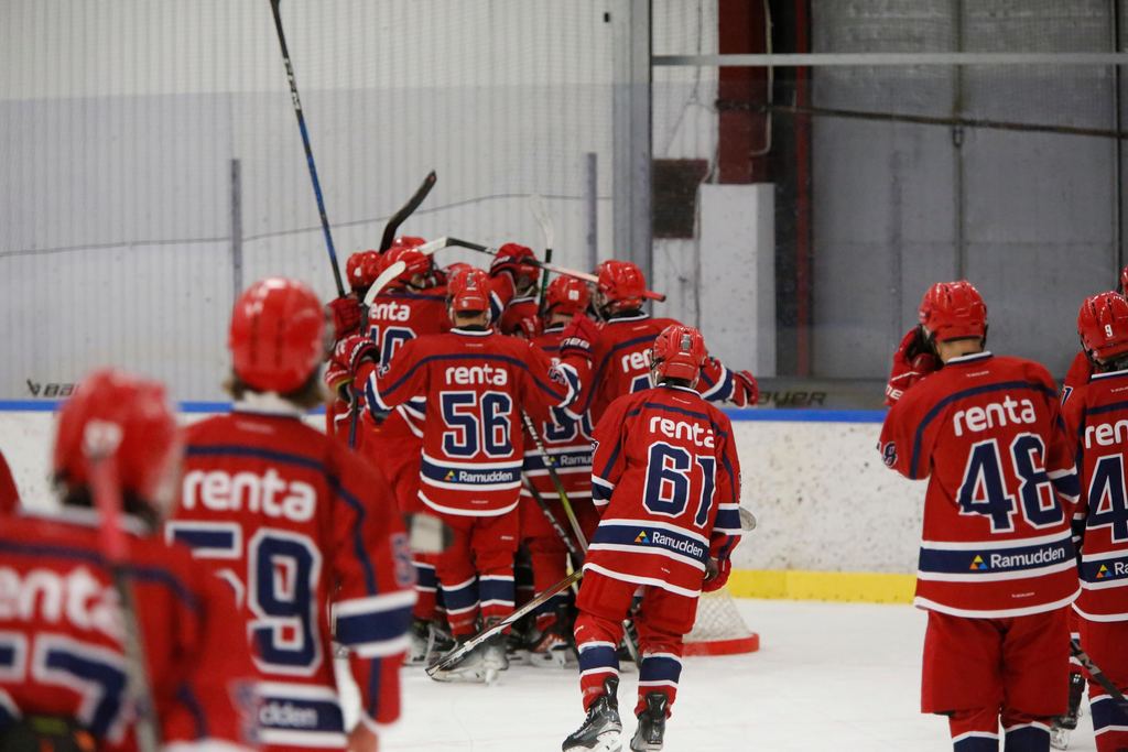 20251004 j18wings 0548