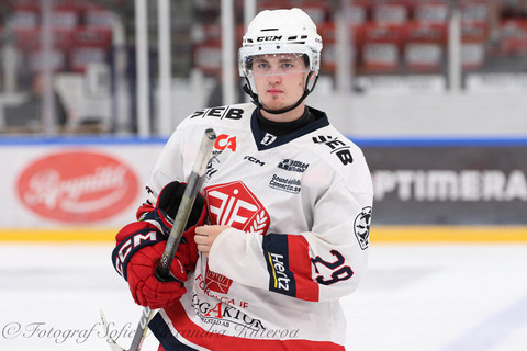 Md 1b1a4504   29 rasmus a kerblad