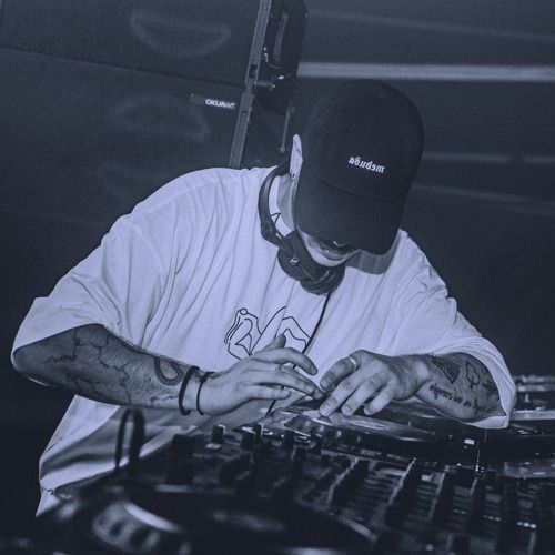 Buy EDM Ghost Production track - 999999999 x Moreno