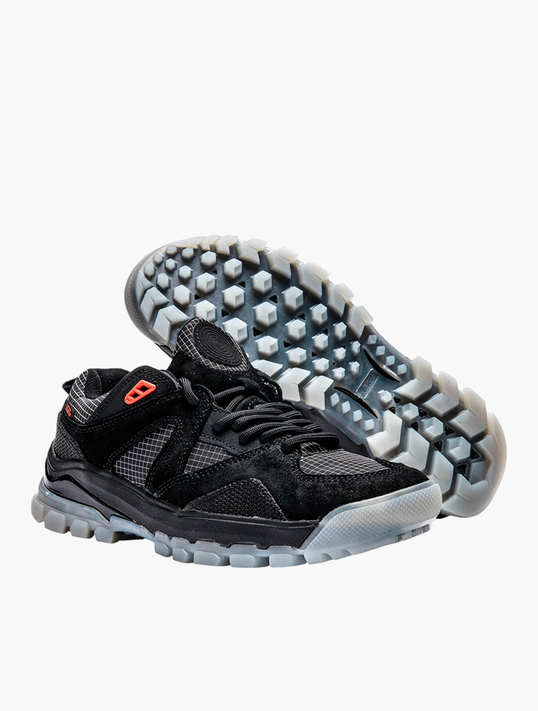 国内配送 VANS AMZN TRAILHEAD SNAKE GREY /BLACK MyRunway | Shop Vans Black Amzn Trailhead Sneakers for Women