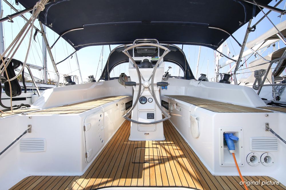 Bavaria Cruiser 36 