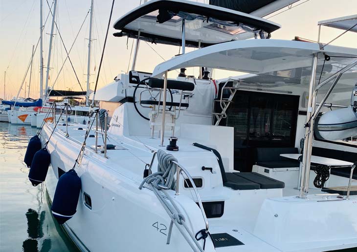 Lagoon 42