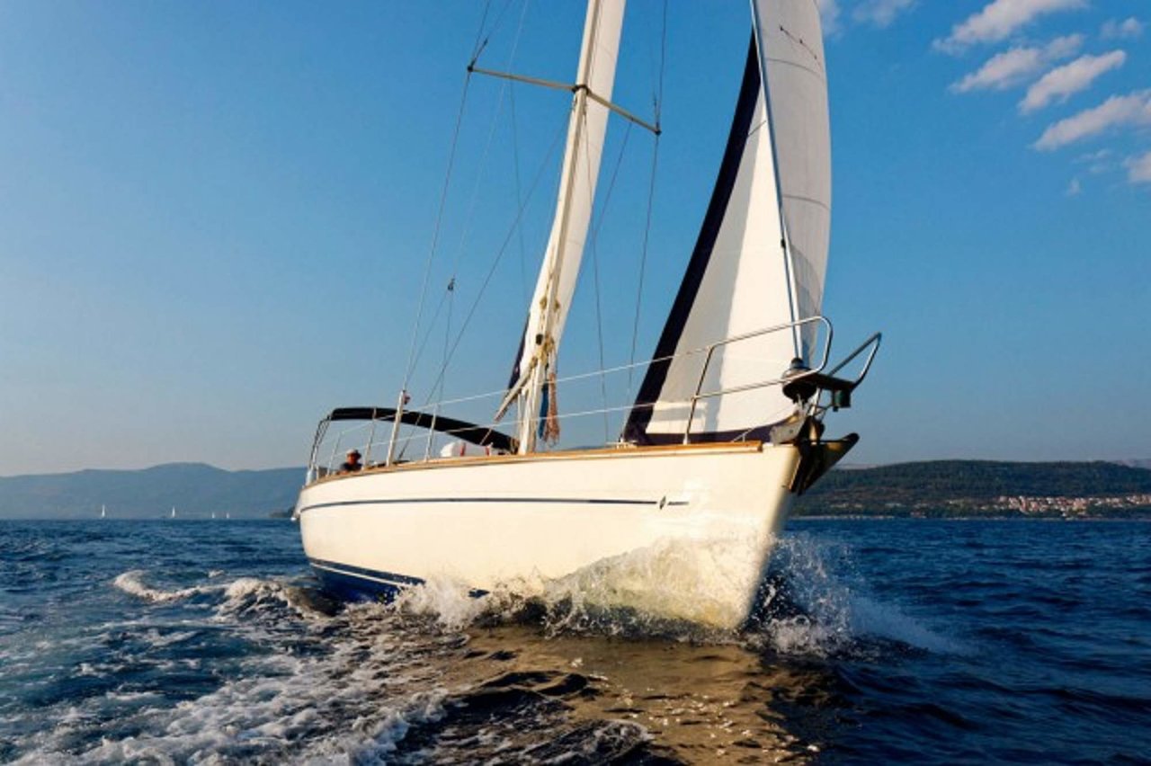 Bavaria 44