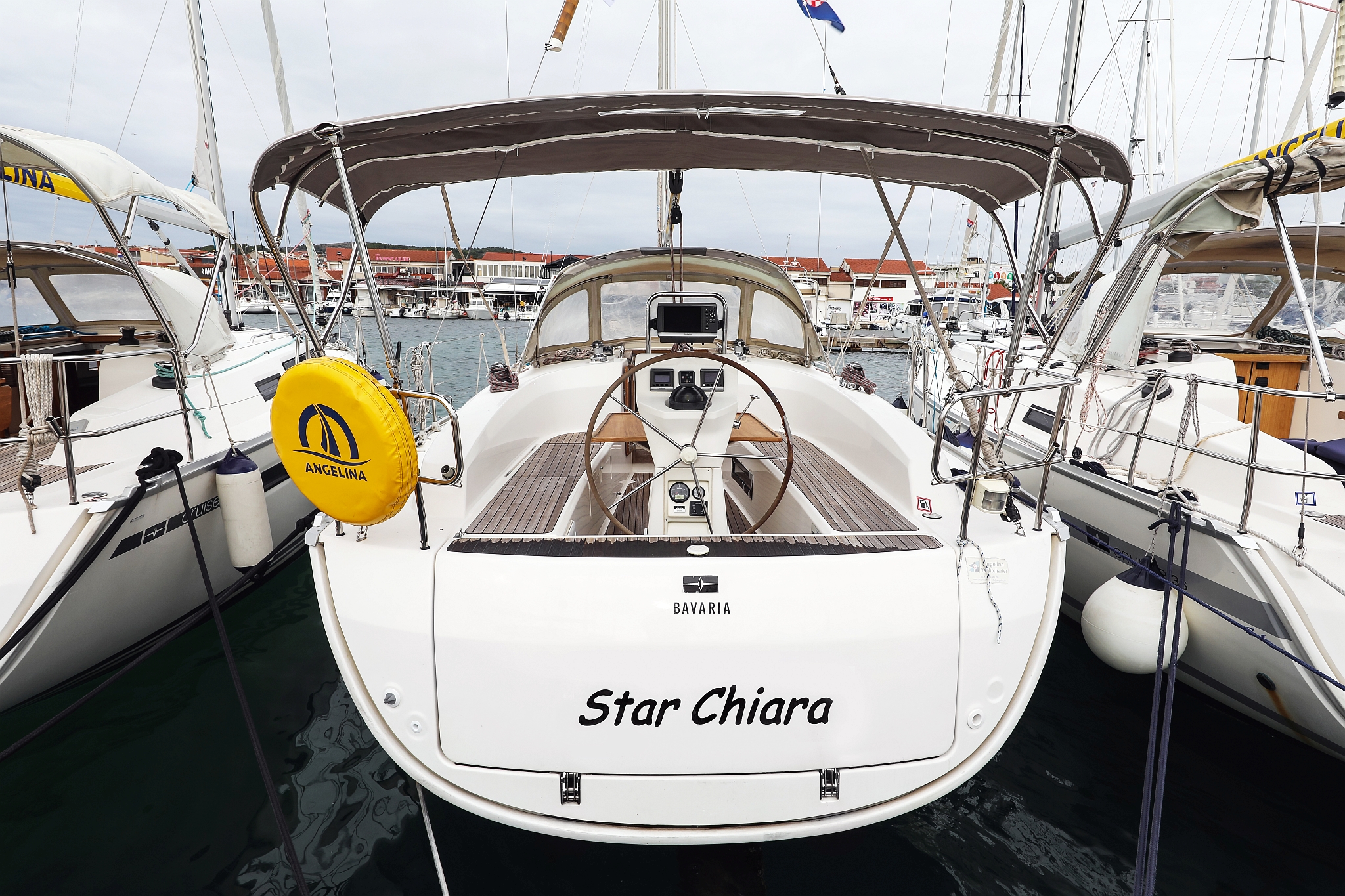 Bavaria Cruiser 32 