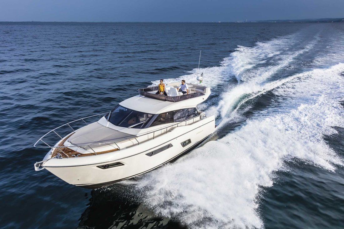 Ferretti Yachts 450