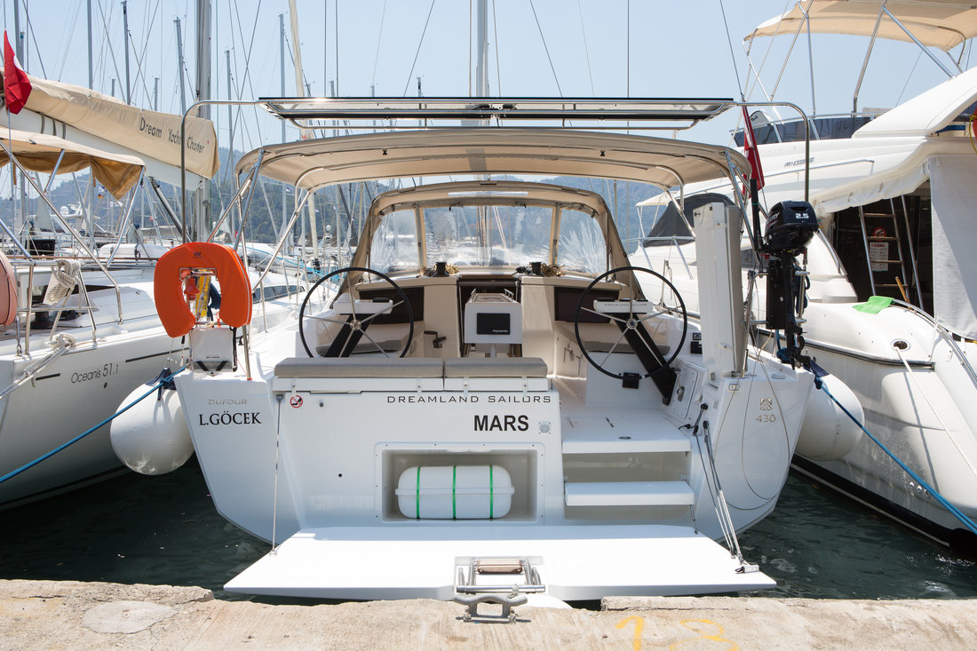 Dufour 430 GL