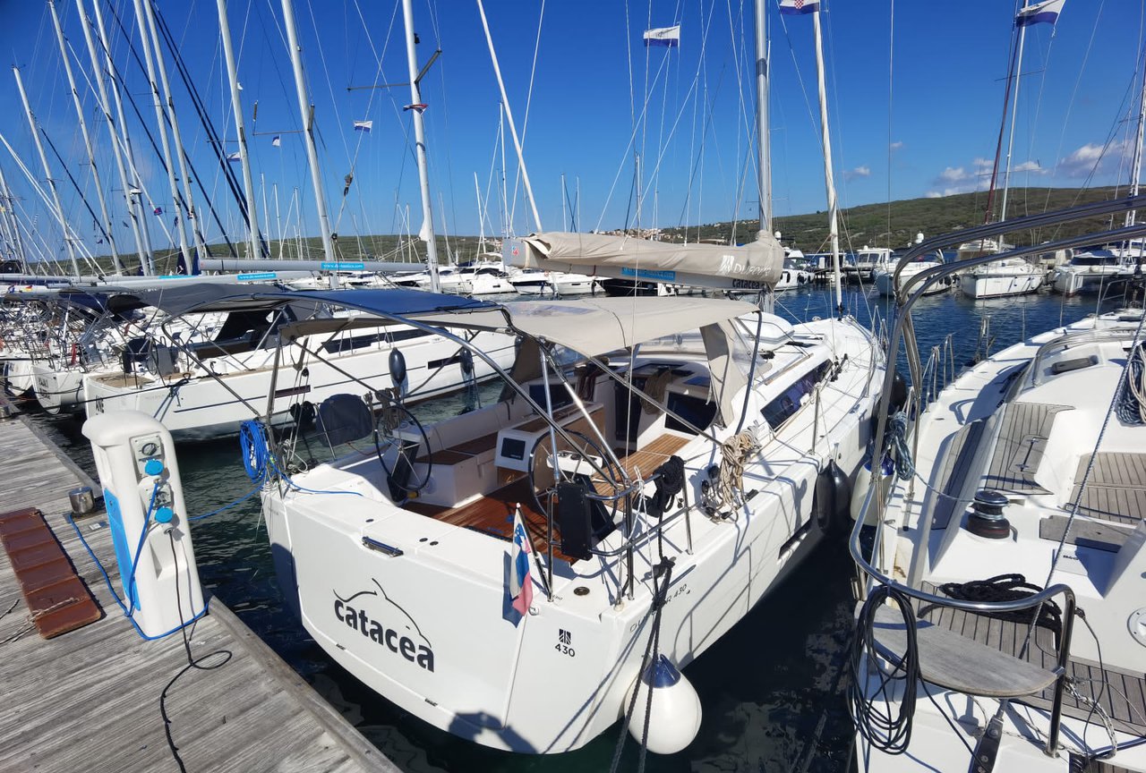 Dufour 430 GL