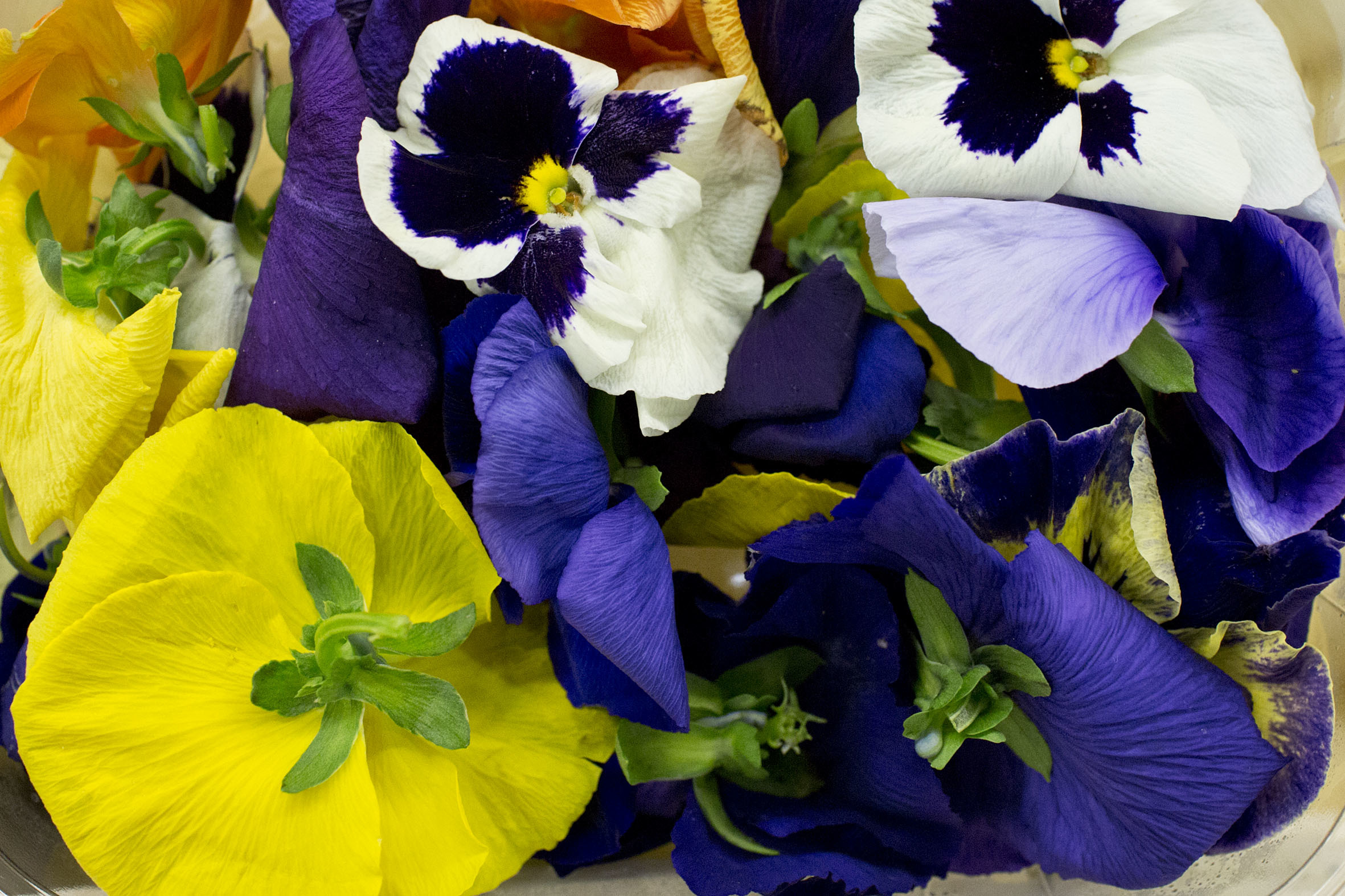 Fruit And Vegetable Market Report April 2014 Edible Flowers