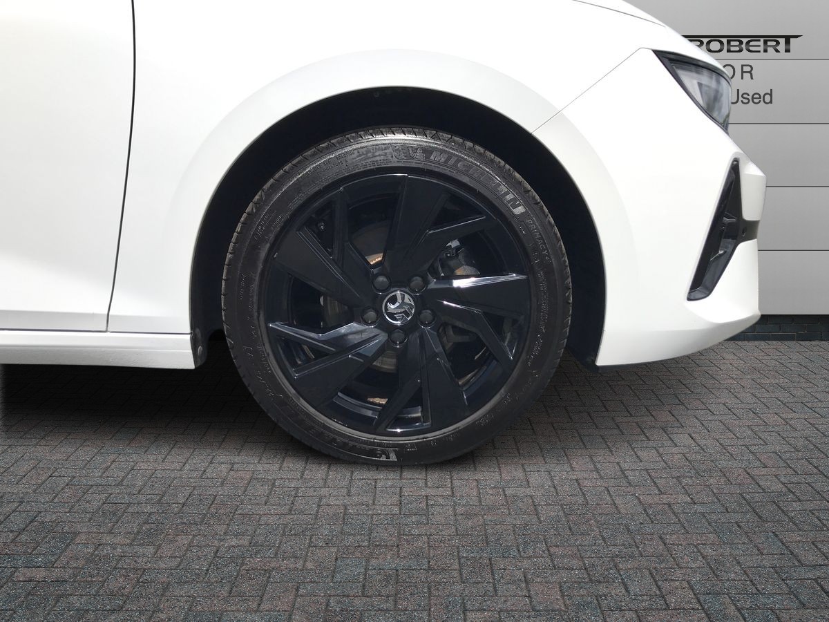 2025 Vauxhall Astra 1.2 Turbo 130 GS 5dr - vehicle photo 12 for sale on PureCar
