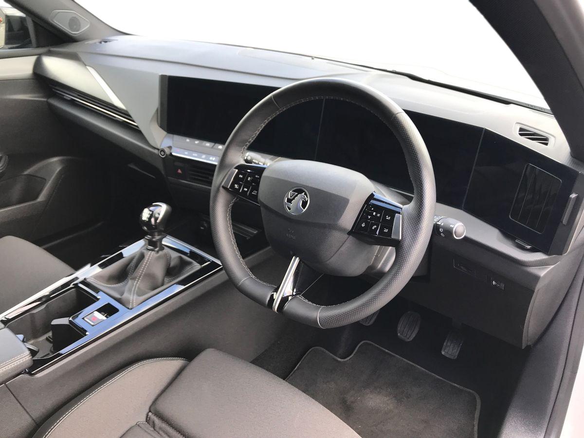 2025 Vauxhall Astra 1.2 Turbo 130 GS 5dr - vehicle photo 3 for sale on PureCar