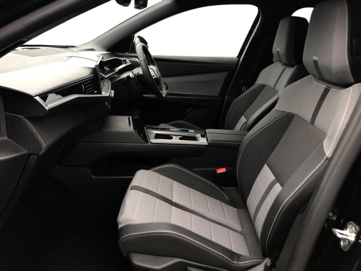 2025 Vauxhall Grandland 1.2 Hybrid [136] Ultimate 5dr e-DCT6 [Pan Roof] - vehicle photo 6 for sale on PureCar