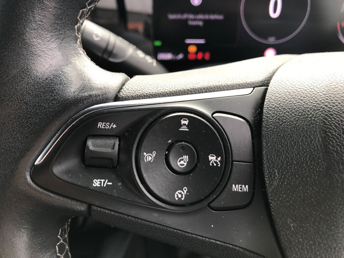 2023 Vauxhall Mokka 1.2 Turbo 136 Ultimate 5dr - vehicle photo 19 for sale on PureCar