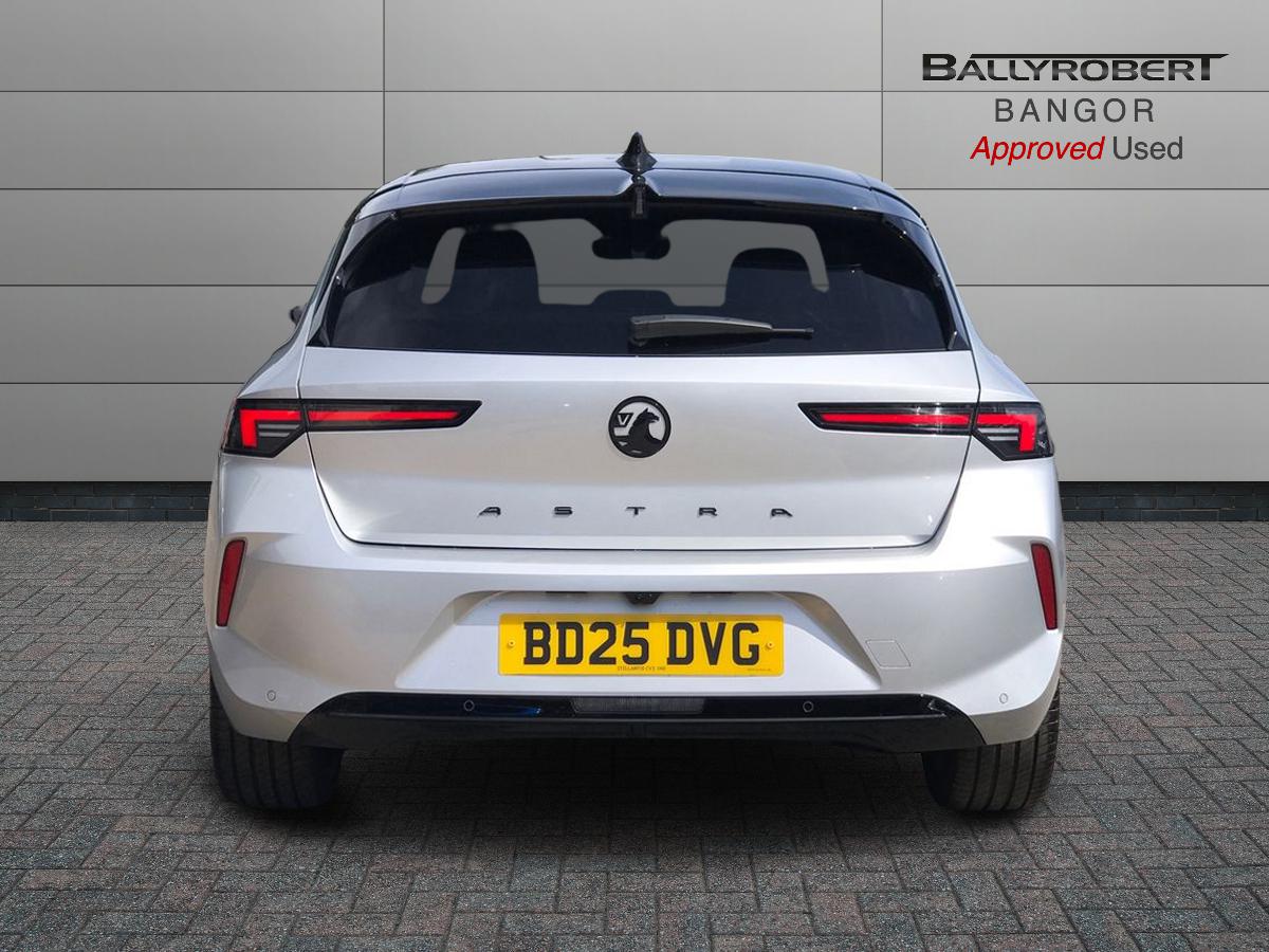 2025 Vauxhall Astra 1.2 Turbo 130 Ultimate 5dr Auto - vehicle photo 11 for sale on PureCar