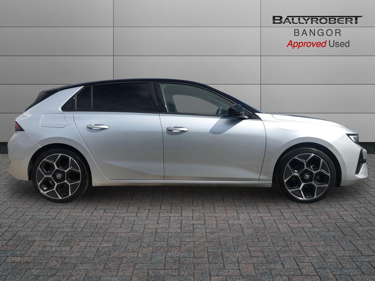 2025 Vauxhall Astra 1.2 Turbo 130 Ultimate 5dr Auto - vehicle photo 9 for sale on PureCar