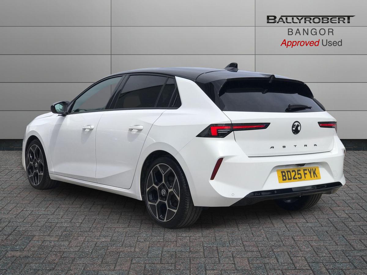 2025 Vauxhall Astra 1.2 Turbo 130 Ultimate 5dr Auto - vehicle photo 2 for sale on PureCar