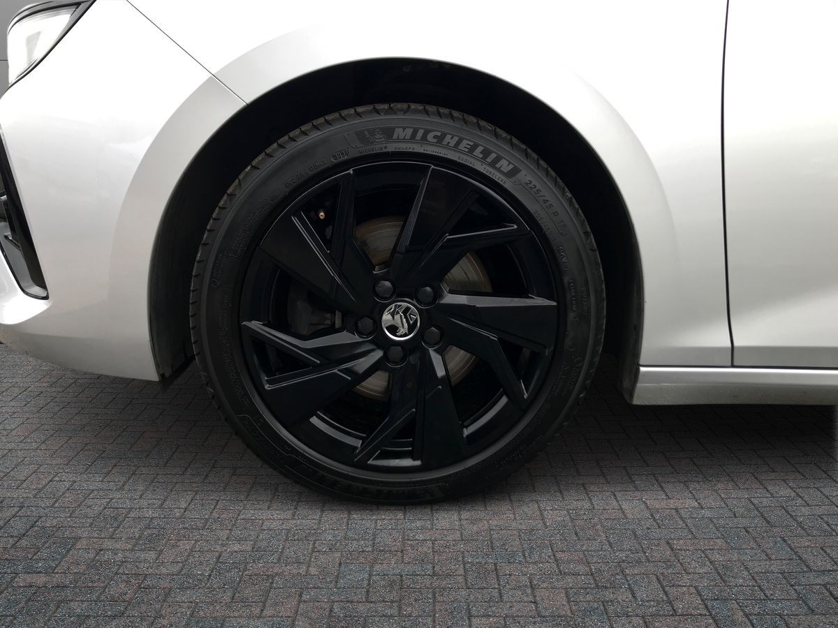2025 Vauxhall Astra 1.2 Turbo 130 GS 5dr - vehicle photo 12 for sale on PureCar