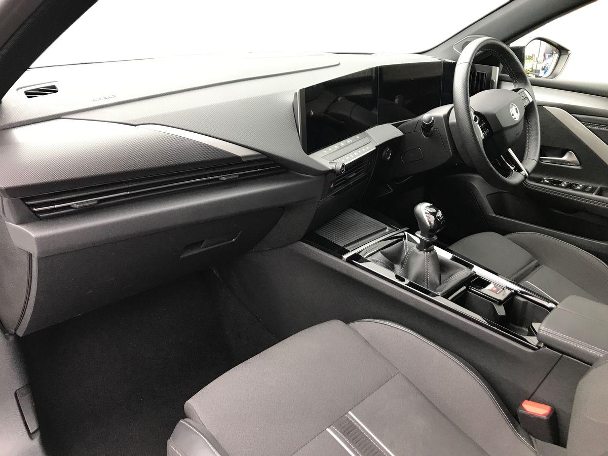 2025 Vauxhall Astra 1.2 Turbo 130 GS 5dr - vehicle photo 5 for sale on PureCar