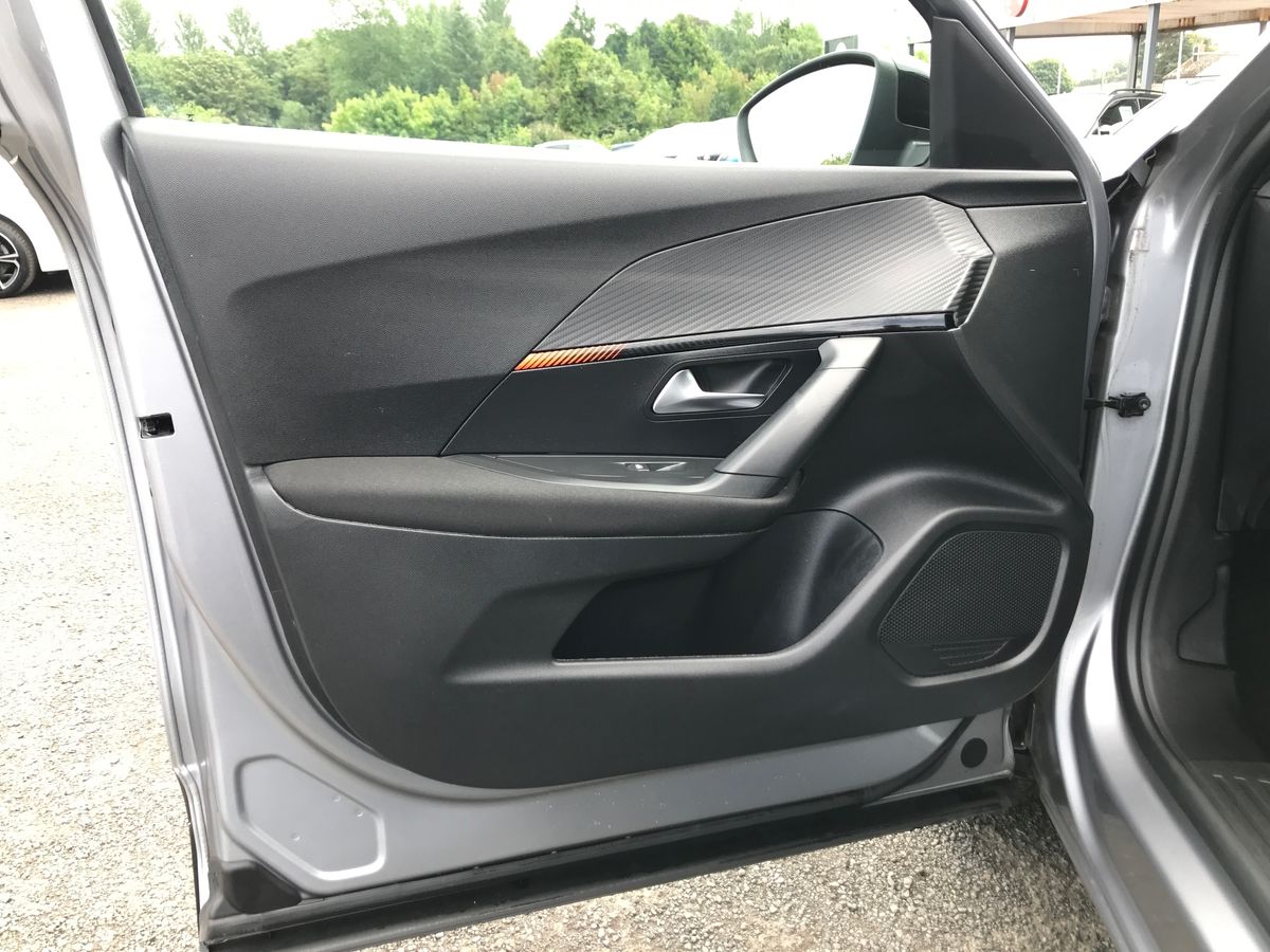 2023 Peugeot 1.2 PureTech Active Premium+ 5dr - vehicle photo 18 for sale on PureCar