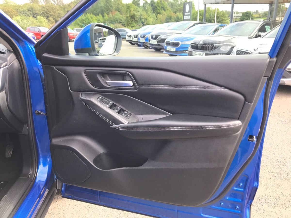 2023 Nissan Qashqai 1.5 E-Power N-Connecta 5dr Auto - vehicle photo 16 for sale on PureCar