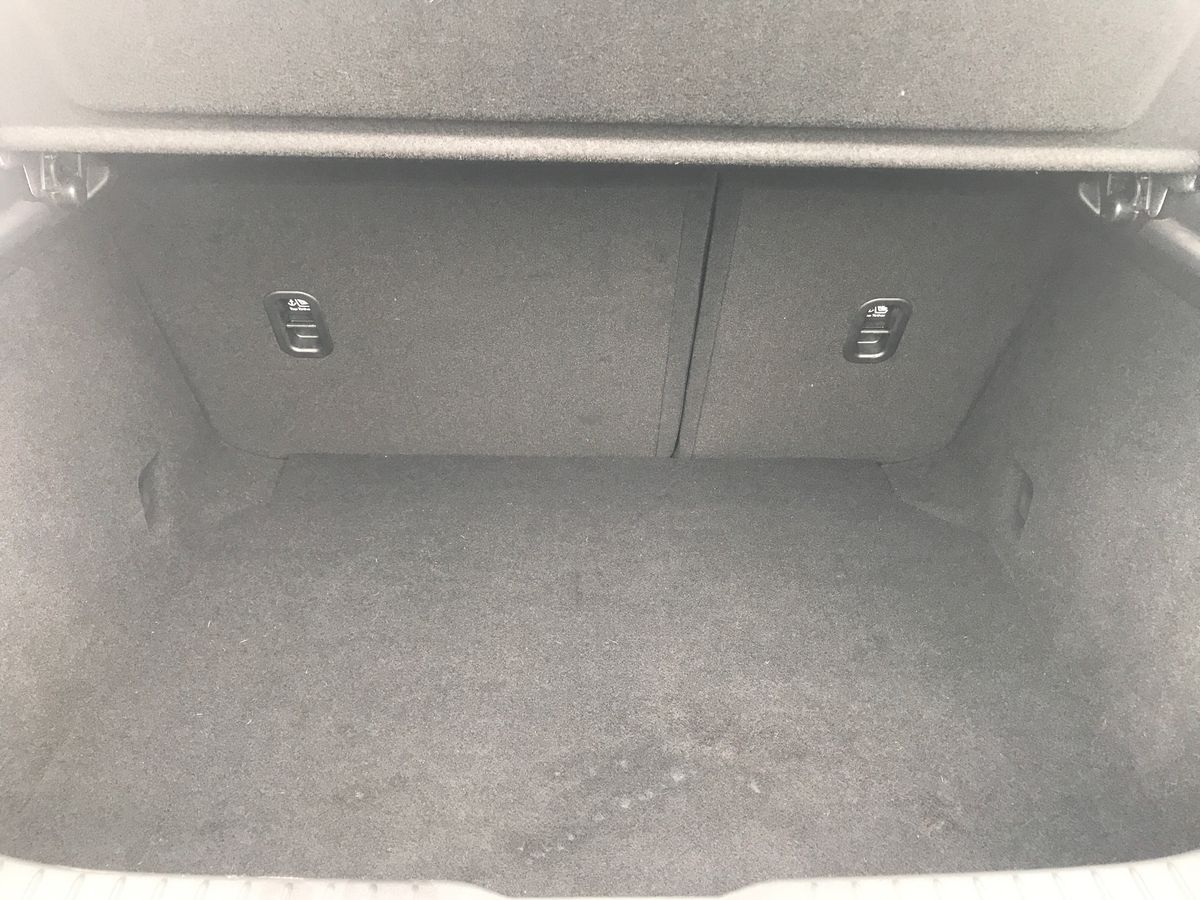 2024 Mazda 2.0 e-Skyactiv G MHEV Exclusive-Line 5dr - vehicle photo 8 for sale on PureCar