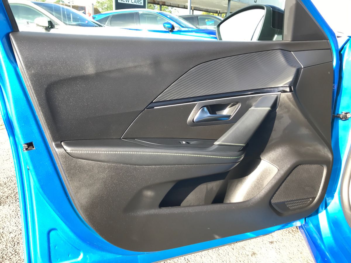 2024 Peugeot 1.2 Hybrid 100 GT 5dr e-DSC6 - vehicle photo 18 for sale on PureCar