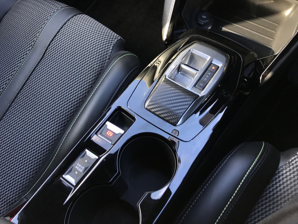 2024 Peugeot 1.2 Hybrid 100 GT 5dr e-DSC6 - vehicle photo 19 for sale on PureCar