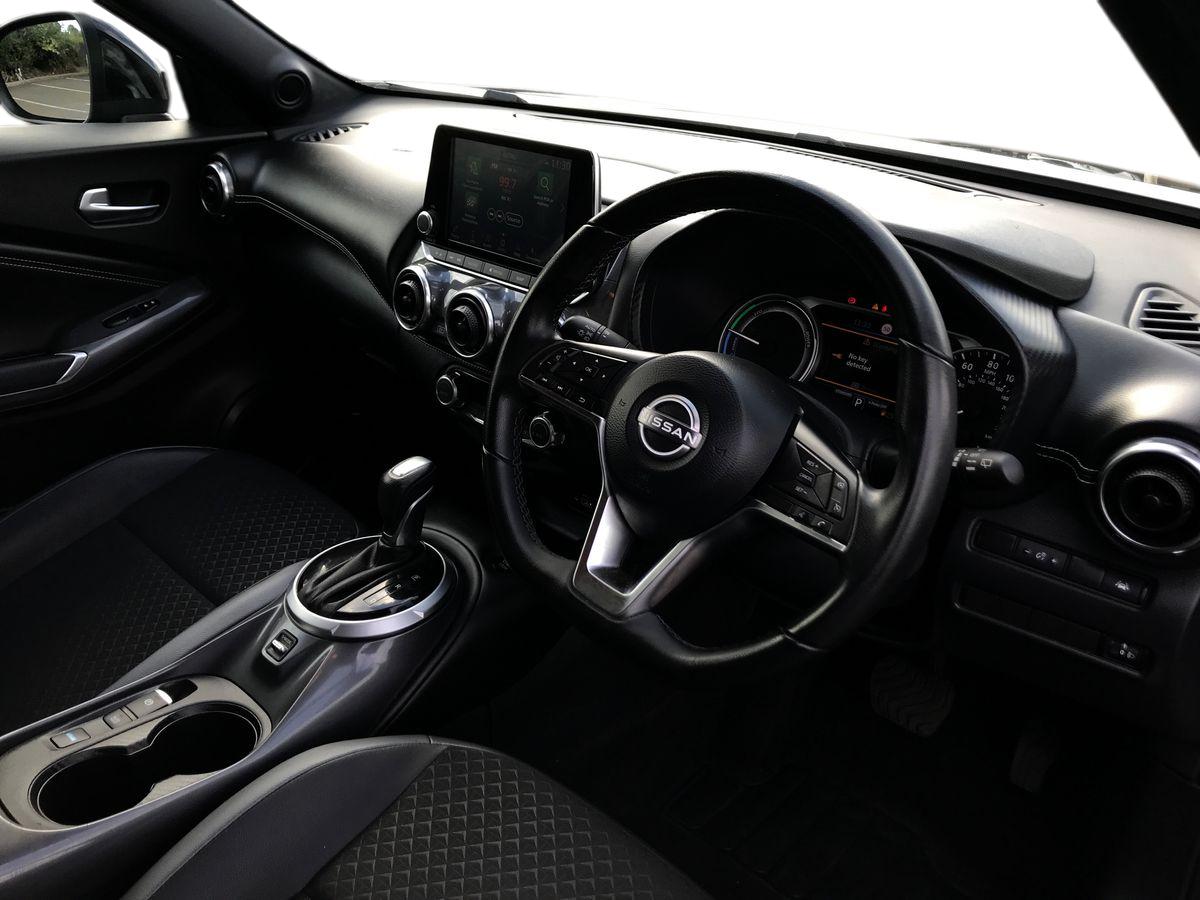 2023 Nissan Juke 1.6 Hybrid N-Connecta 5dr Auto - vehicle photo 3 for sale on PureCar