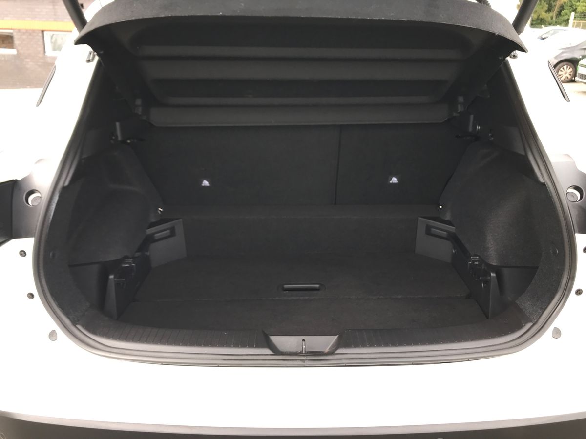 2023 Nissan Qashqai 1.3 DiG-T MH Tekna 5dr - vehicle photo 8 for sale on PureCar
