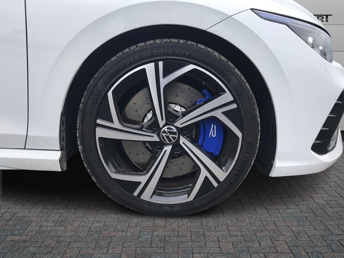 2023 Volkswagen Golf 2.0 TSI 320 R 4Motion 5dr DSG - vehicle photo 12 for sale on PureCar