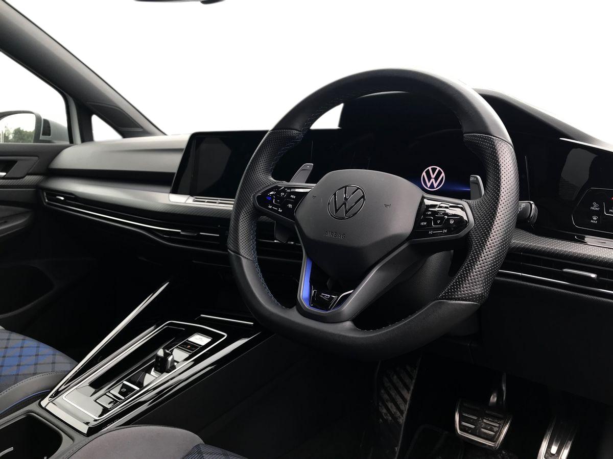 2023 Volkswagen Golf 2.0 TSI 320 R 4Motion 5dr DSG - vehicle photo 4 for sale on PureCar