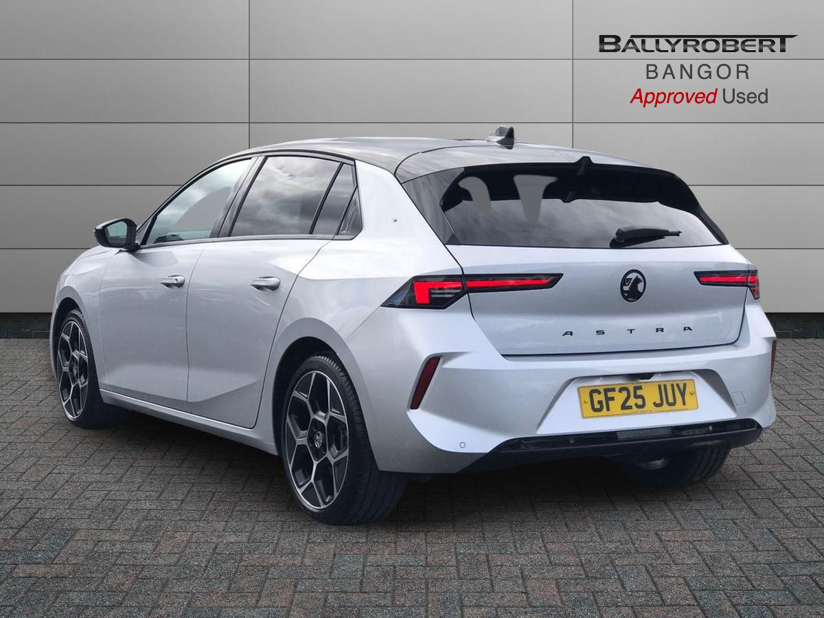 2025 Vauxhall Astra 1.2 Turbo 130 Ultimate 5dr - vehicle photo 2 for sale on PureCar