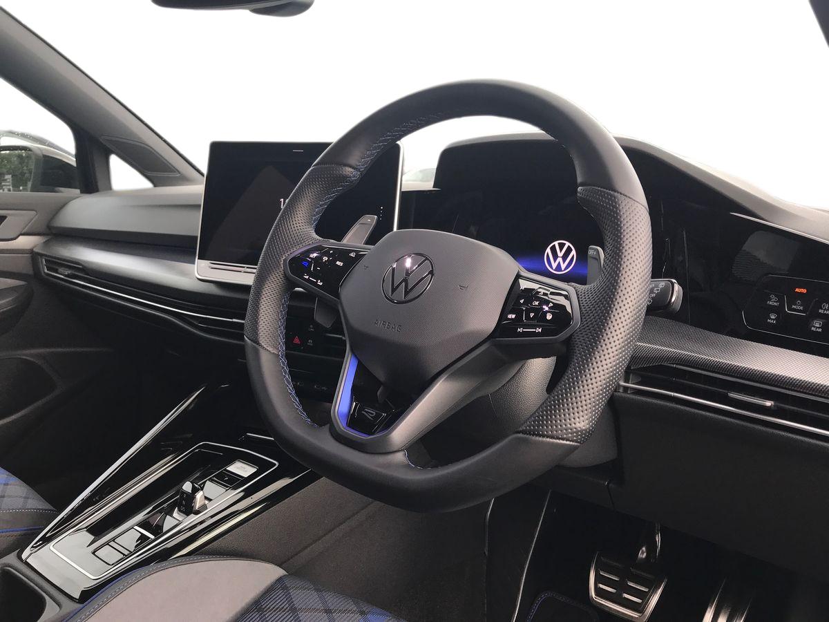 2026 Volkswagen Golf 2.0 TSI 333 R Black Edition 4Motion 5dr DSG - vehicle photo 4 for sale on PureCar