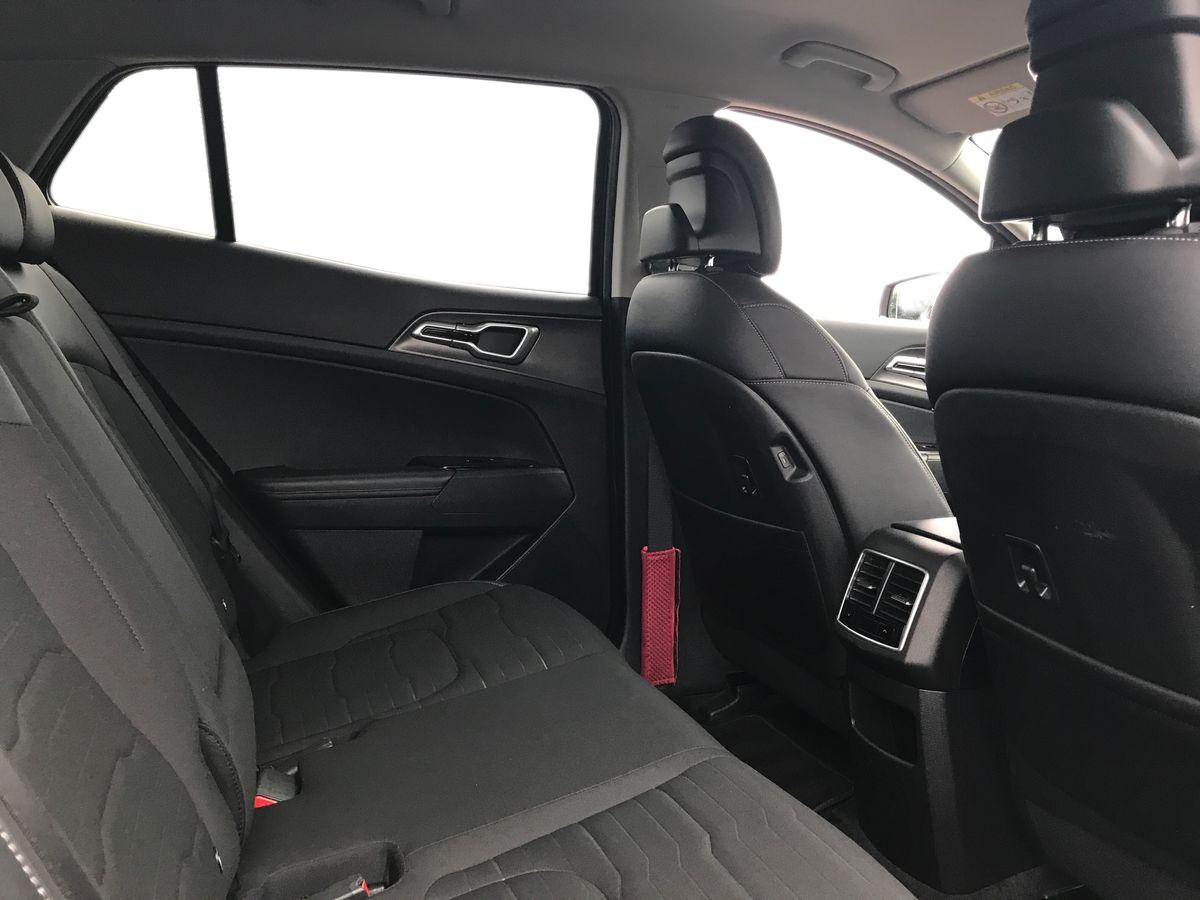 2024 Kia Sportage 1.6T GDi PHEV 3 5dr Auto AWD - vehicle photo 7 for sale on PureCar
