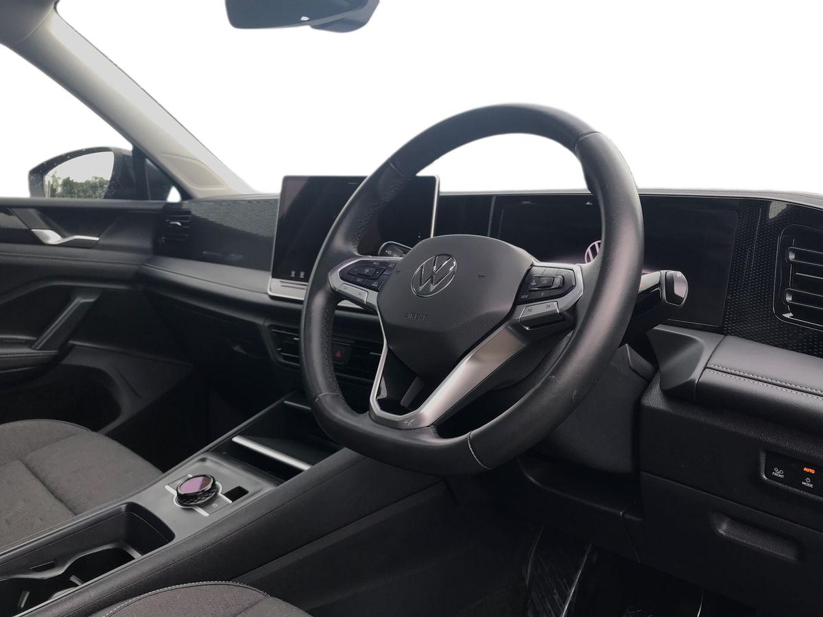2025 Volkswagen Tiguan 1.5 eTSI 150 Match 5dr DSG - vehicle photo 3 for sale on PureCar