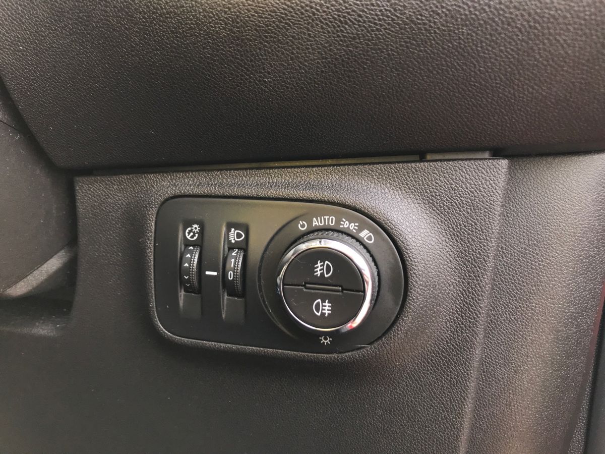 2019 Vauxhall Corsa 1.4 [75] Griffin 5dr - vehicle photo 18 for sale on PureCar